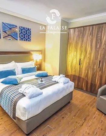 Hotel La Falaise Bonapriso